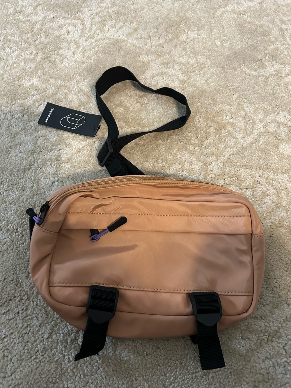 NWT Fanny pack / waist purse/ bike bag / travel / storage / secure zipper bag.
